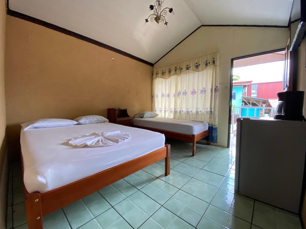 Cabinas Las Palmas Del Sol La Fortuna Exterior photo