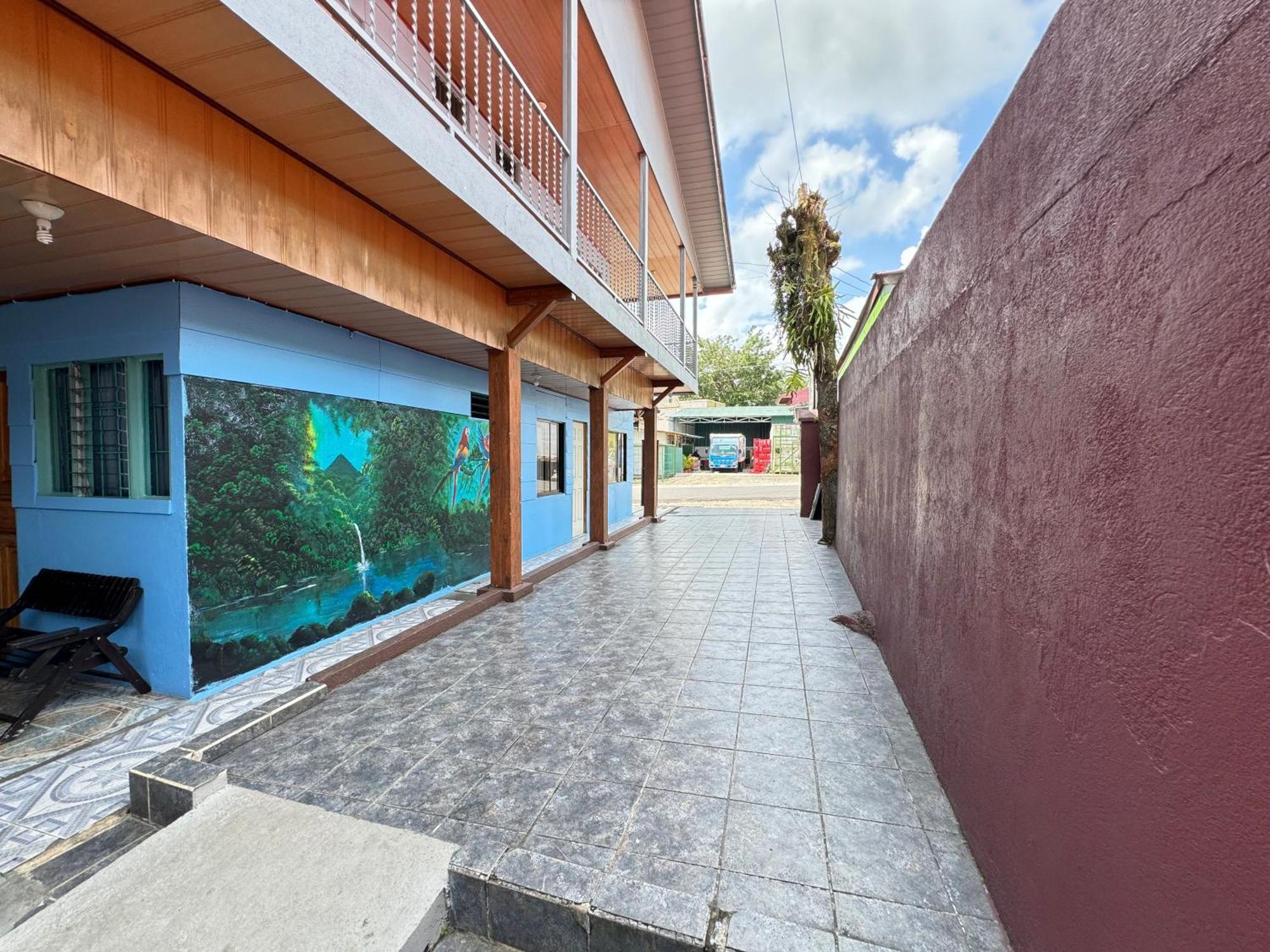 Cabinas Las Palmas Del Sol La Fortuna Exterior photo